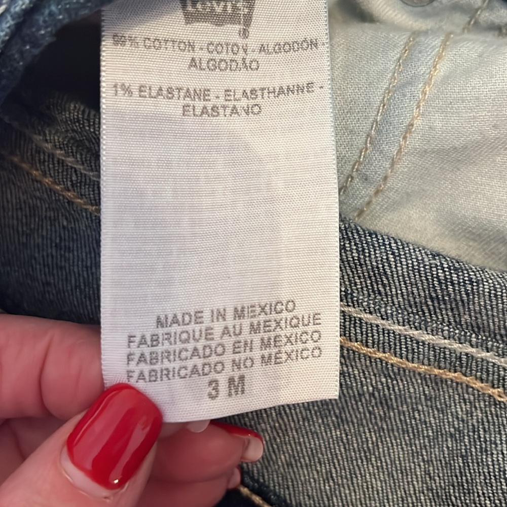 Levi’s Bootcut Jeans - Picture 6 of 6